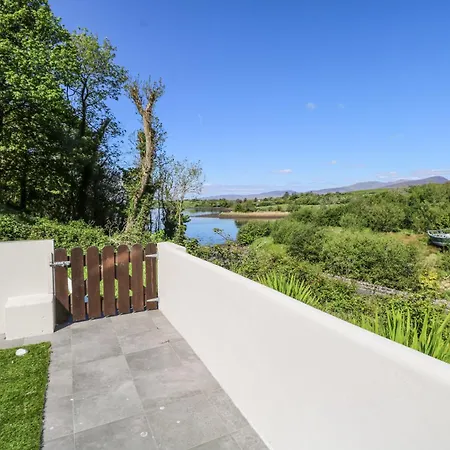 Waterview House