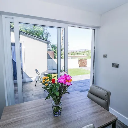 Nyaraló Waterview House *